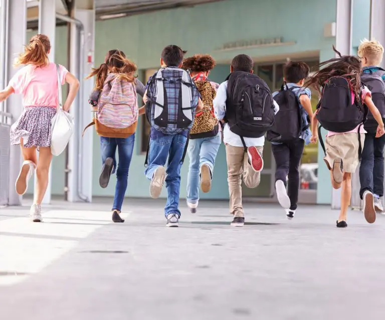 In the Drink – Three considerations when choosing an outdoor drinking fountain for your school