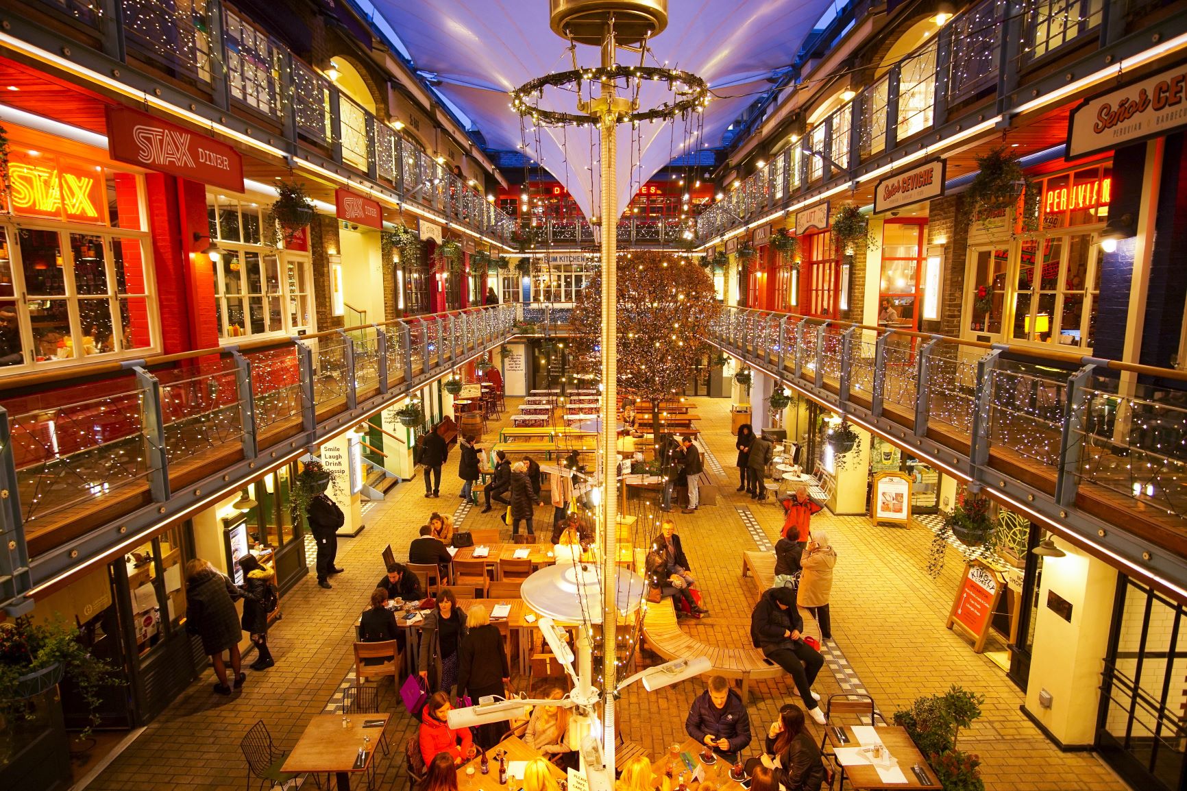 Kingly Court Carnaby Street Starts London’s Free Water Ball Rolling