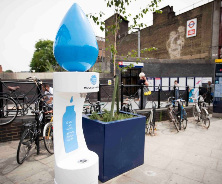 Who Supplied the Thames Water London Drinking Fountains?