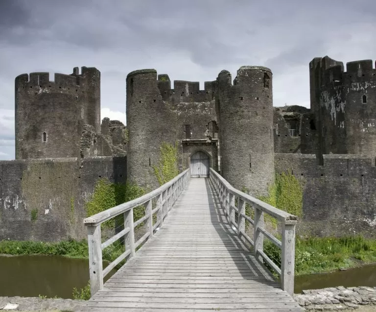 Caerphilly Castle Tackling Waste Plastic