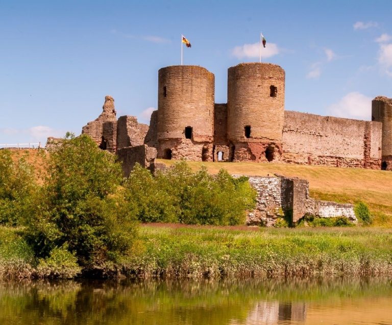 Rhuddlan Castle Goes to Battle Once More – This Time Against Waste Plastic