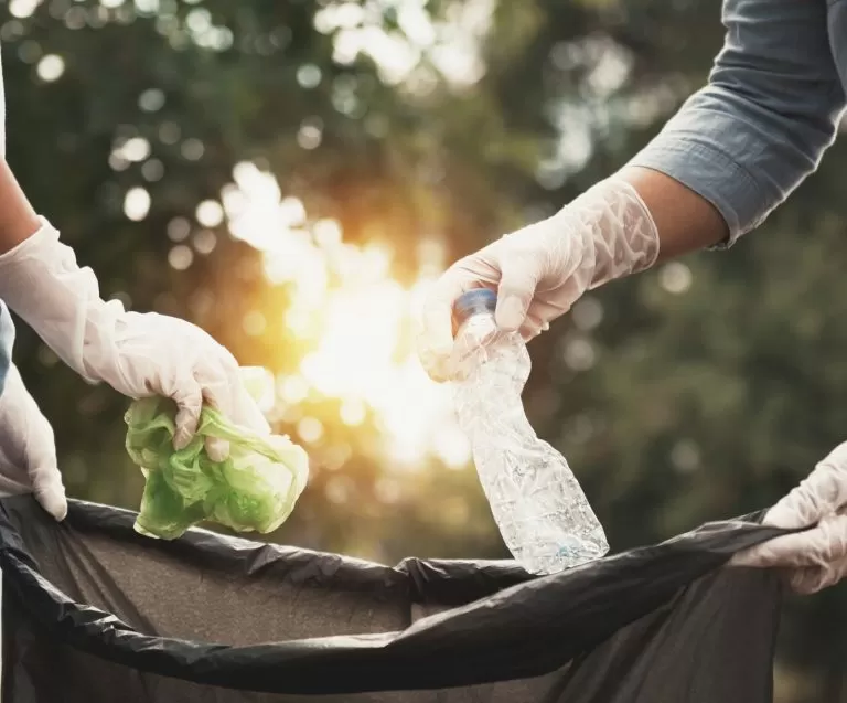 New partnership with Keep Wales Tidy to help combat single use plastic waste in Welsh schools and businesses